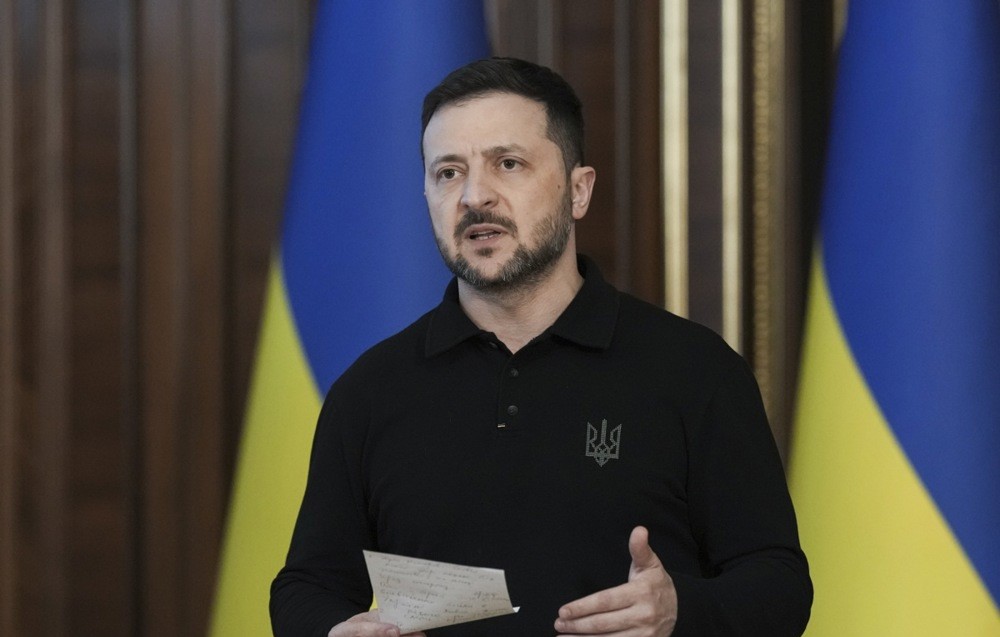 Зеленский ответил на “Пасхальное перемирие” Путина: Очередная попытка поиграть с жизнями