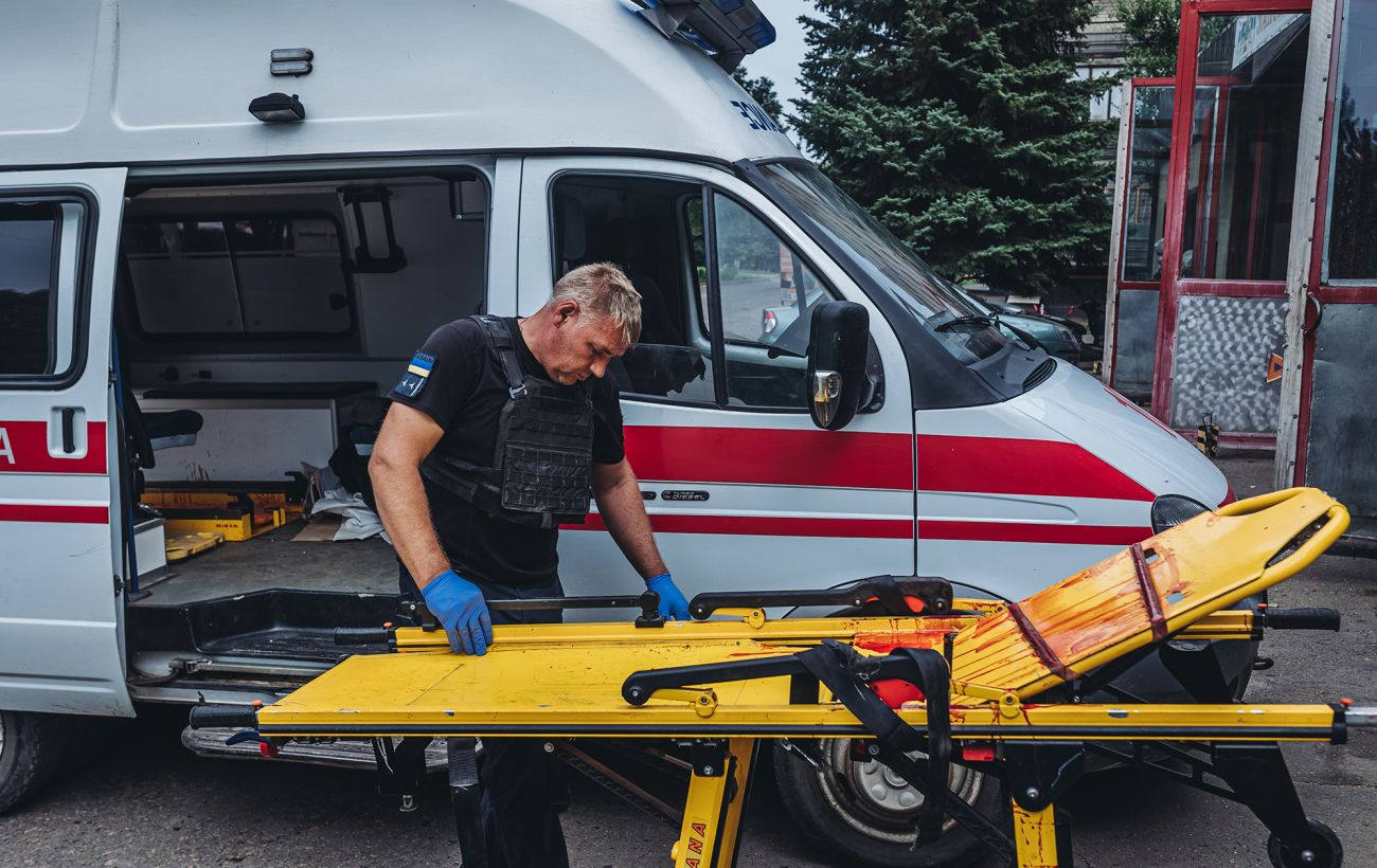 РФ атакувала автобус з людьми в Сумському районі: є постраждалі