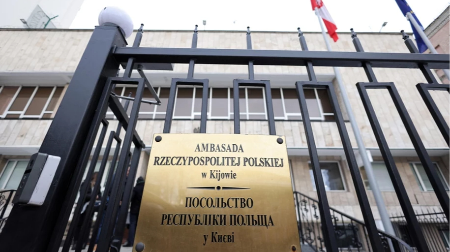 Посольство Польщі в Києві було пошкоджене під час російської атаки